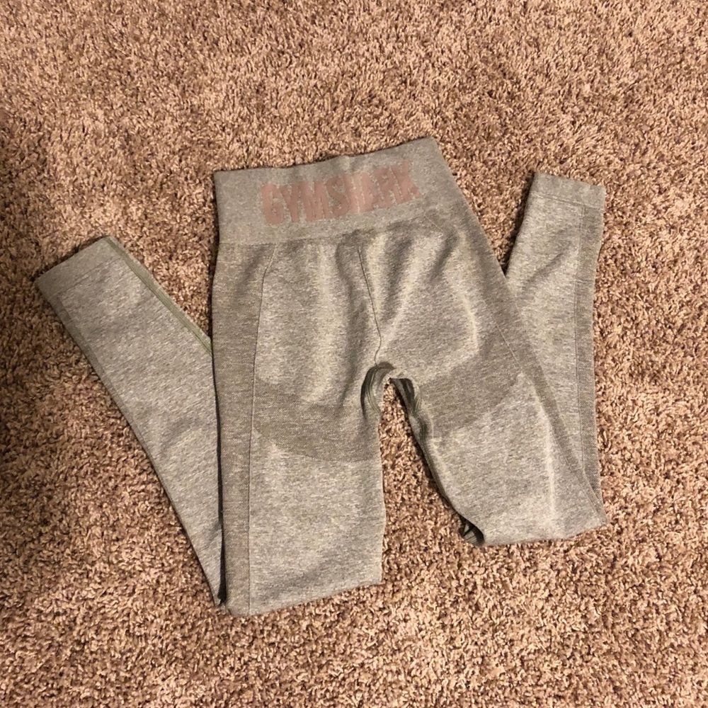 Pink/khaki Gym shark leggings. Fits like a glove.